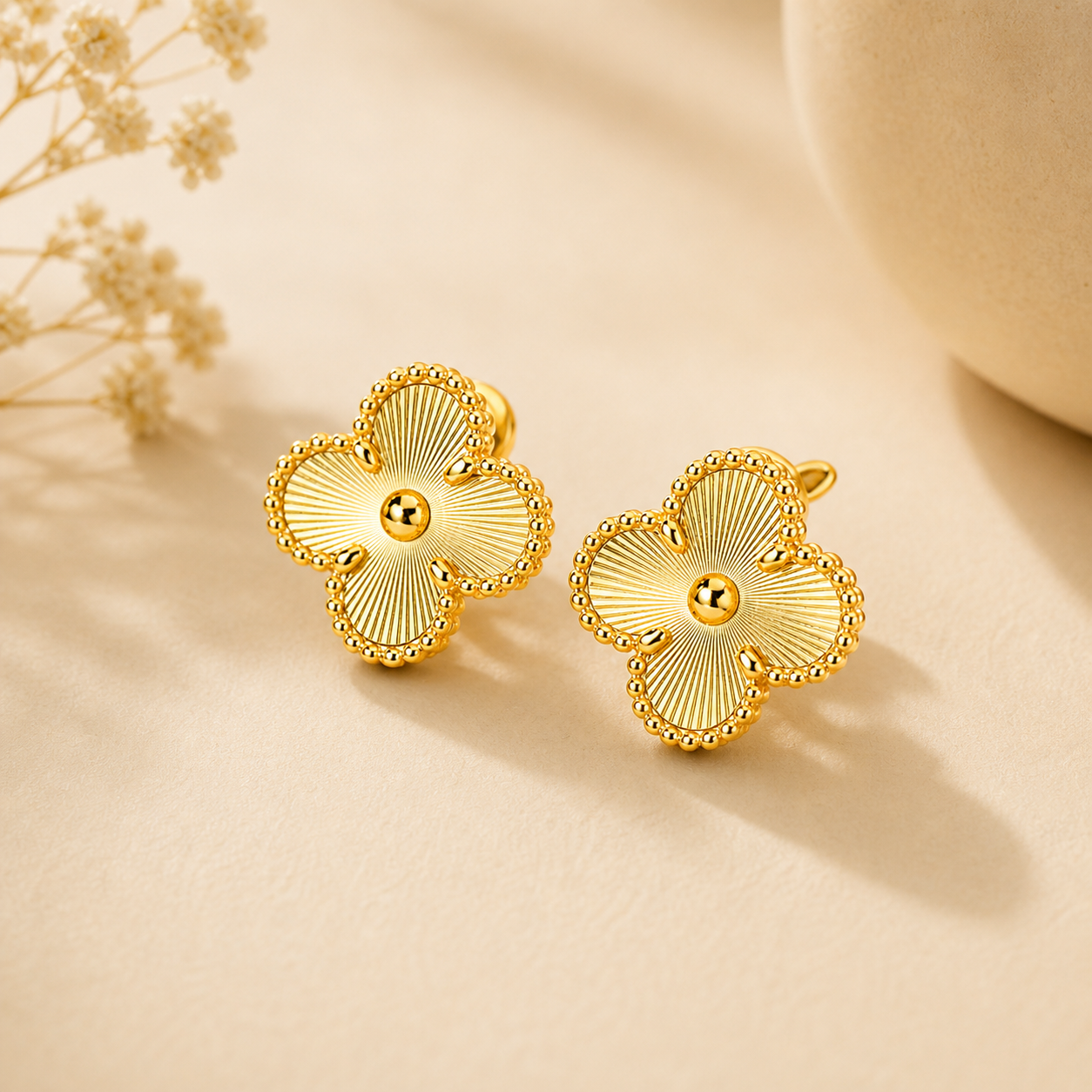 Clover Muse Gold Earrings